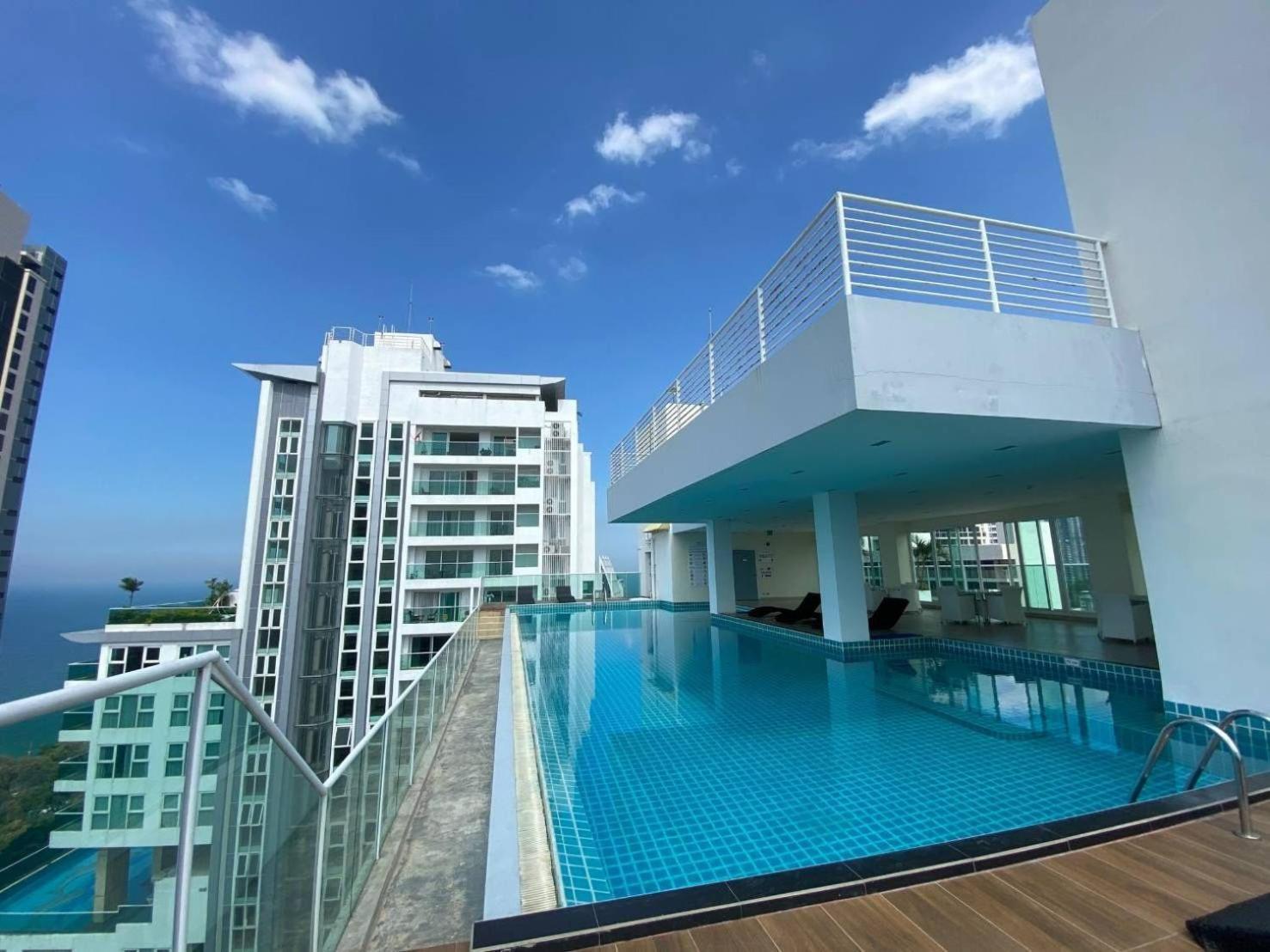 The View Cosy Beach By Pattaya Sunny Rentals Exteriör bild