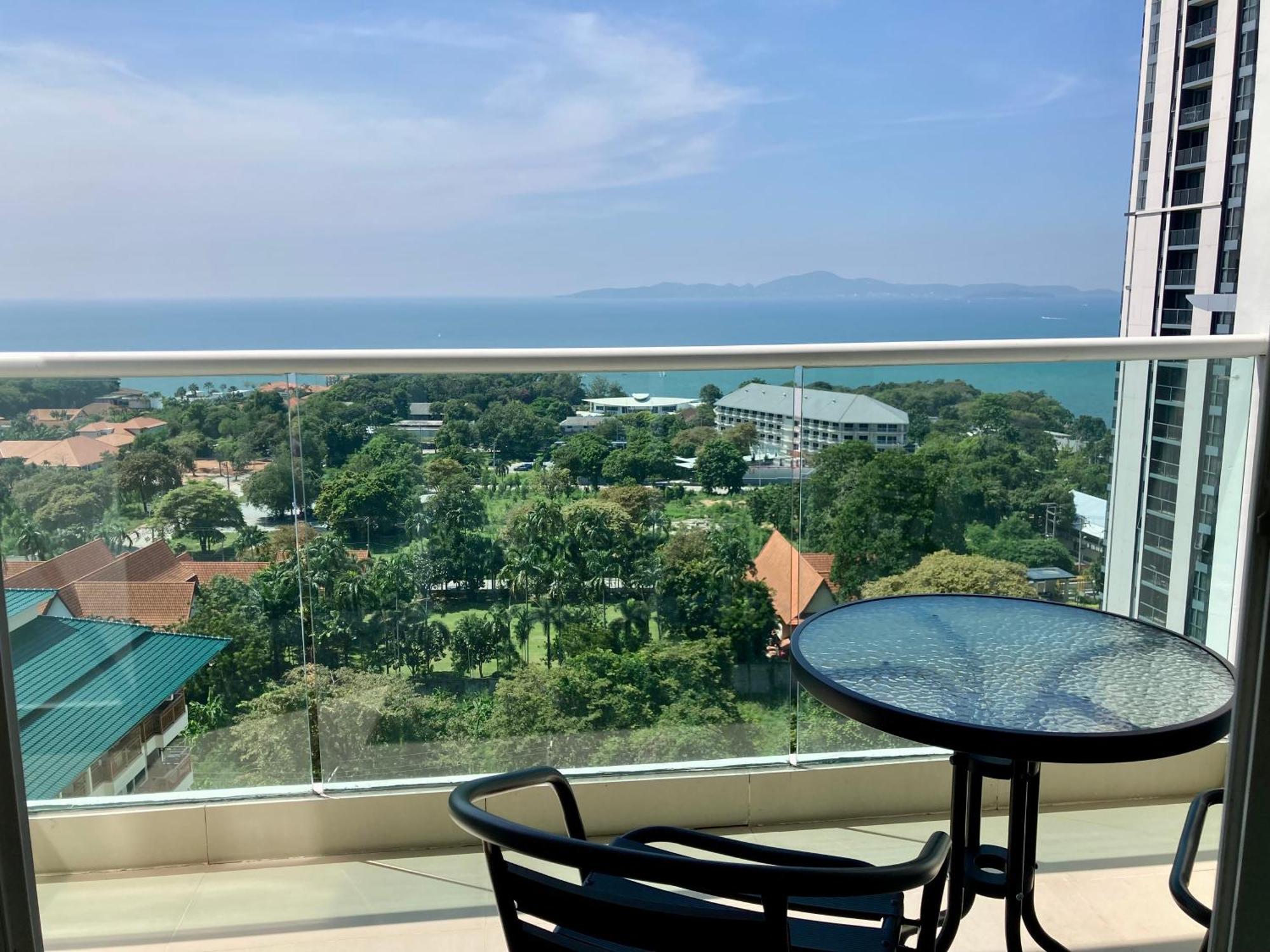 The View Cosy Beach By Pattaya Sunny Rentals Rum bild